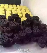 煤球蛋糕”走红网络，老年寻常型白癜风有哪些 